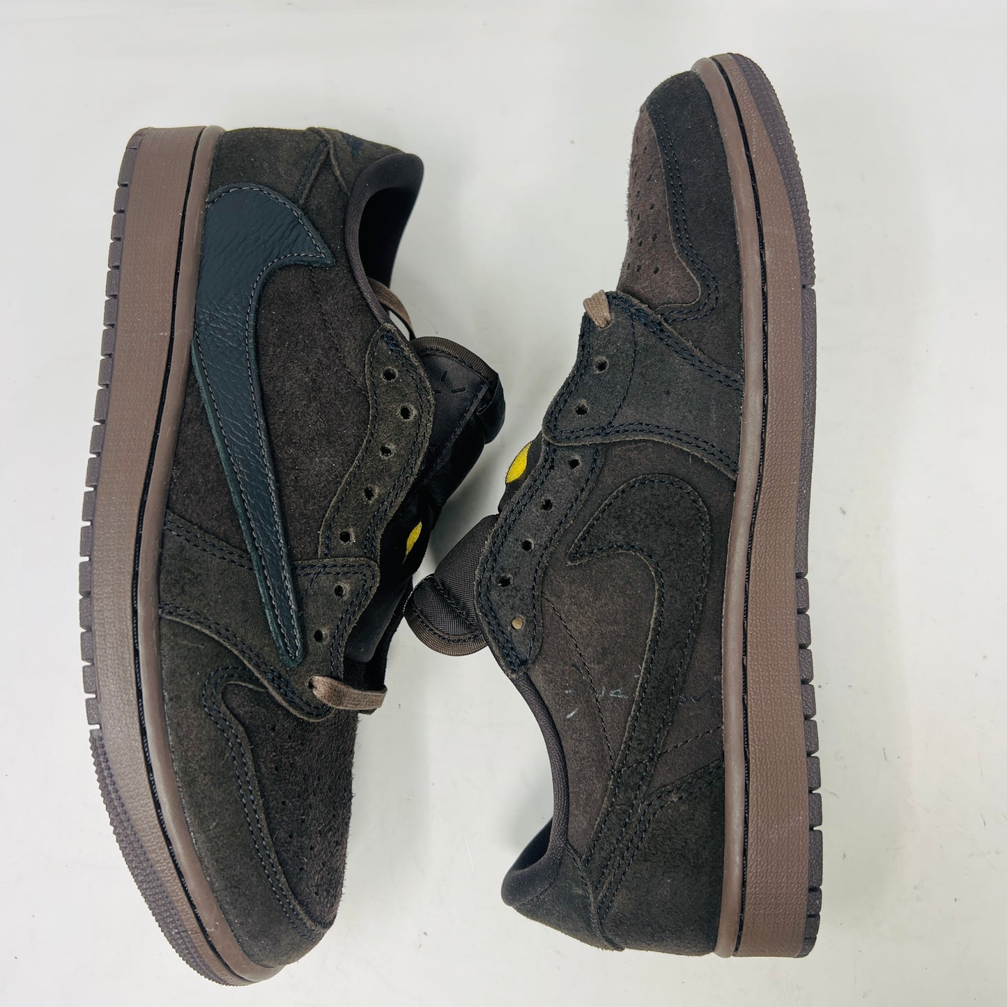 Jordan 1 Retro Low OG SP Travis Scott Velvet Brown