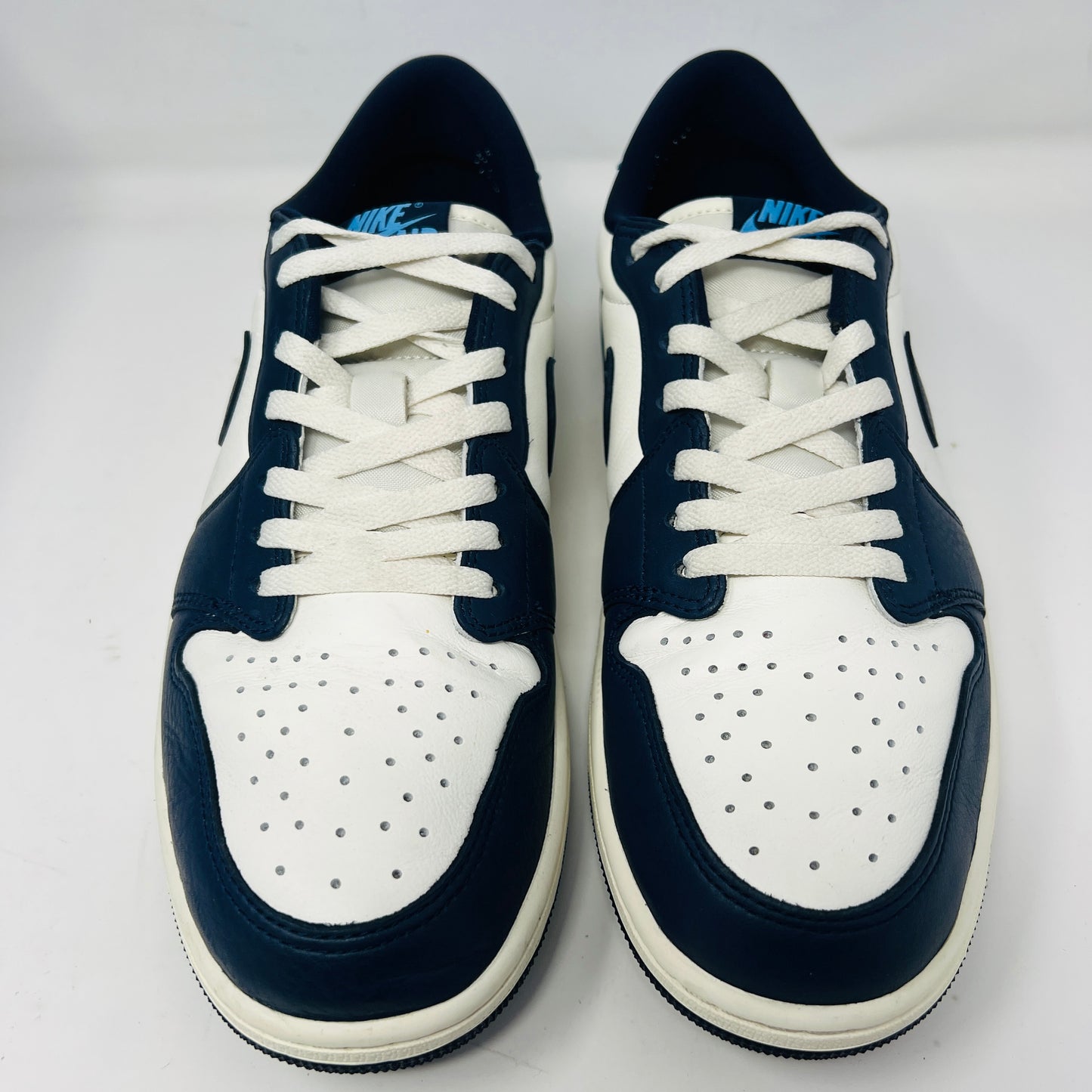 Jordan 1 Low OG Obsidian UNC