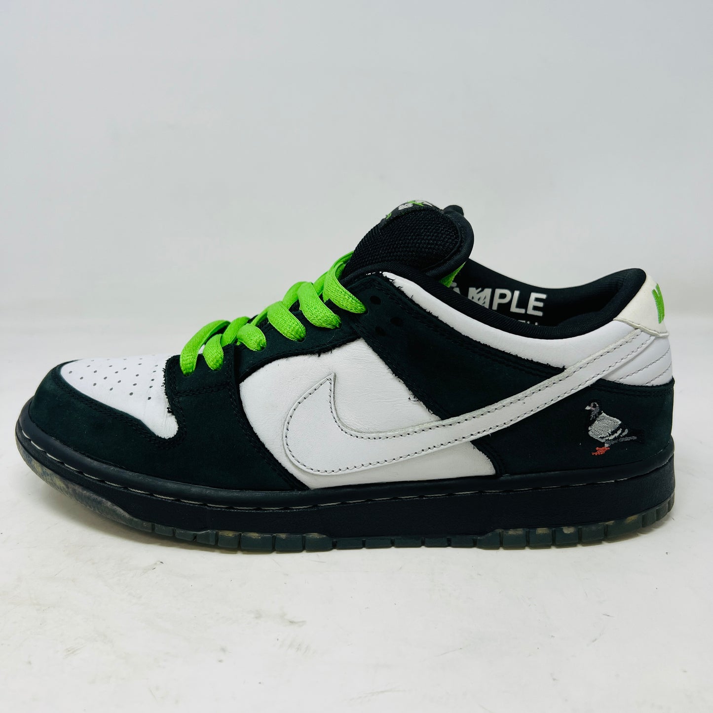 Nike SB Dunk Low Staple Panda Pigeon