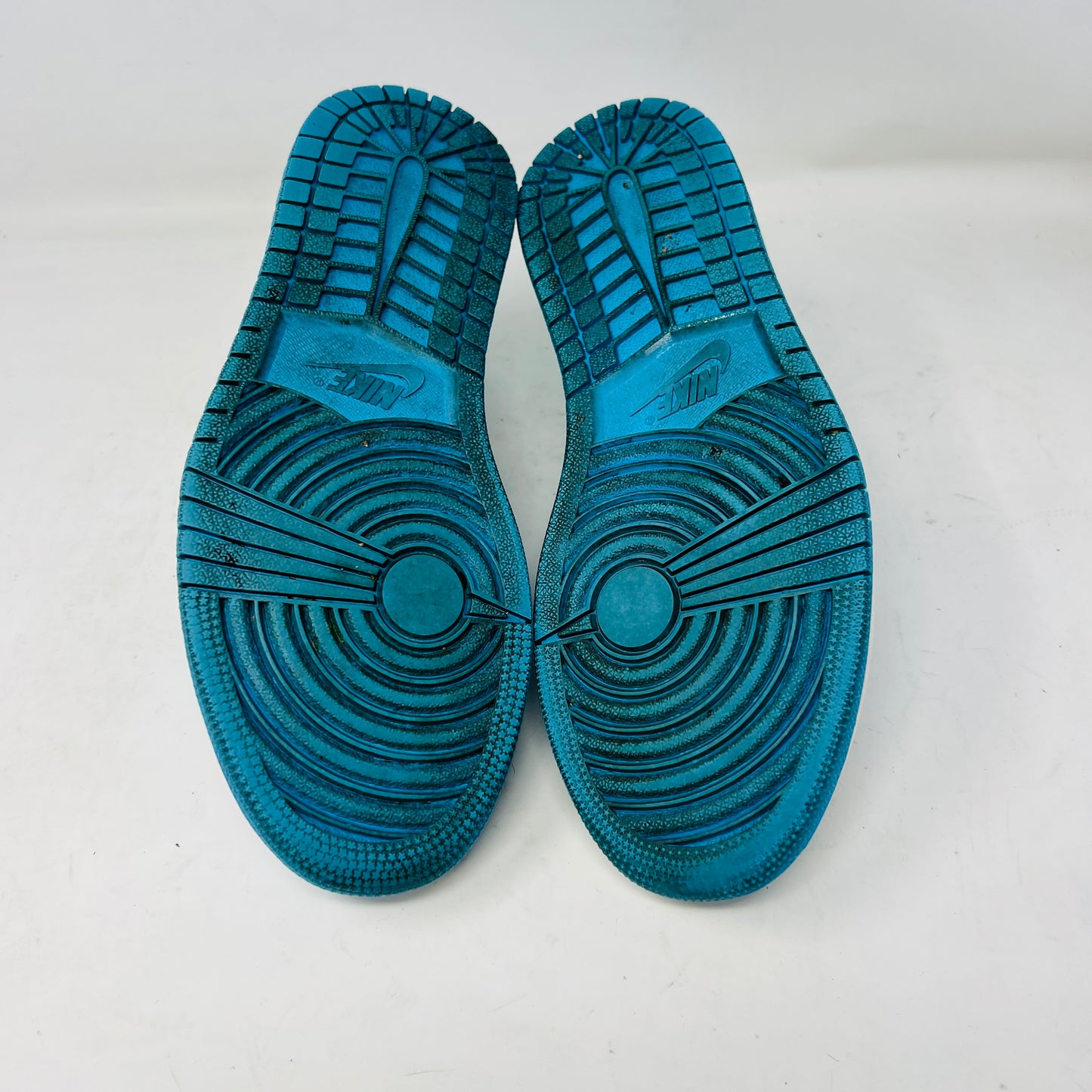 Jordan 1 Low SB UNC