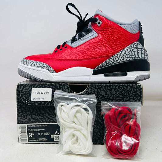 Jordan 3 Retro SE Unite sneaker with clean red and gray uppers, extra white and red laces, 2020 model, displayed on box