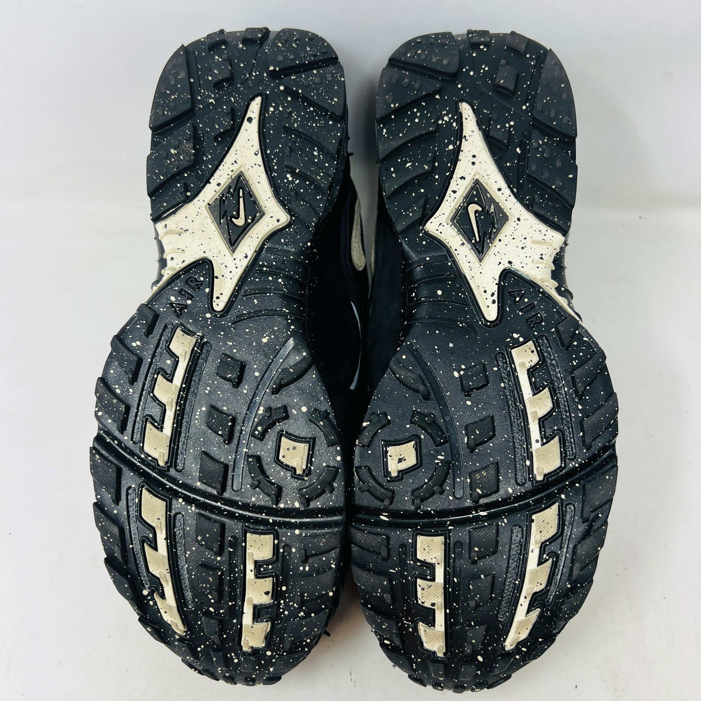 Nike Air Terra Humara Undefeated Black