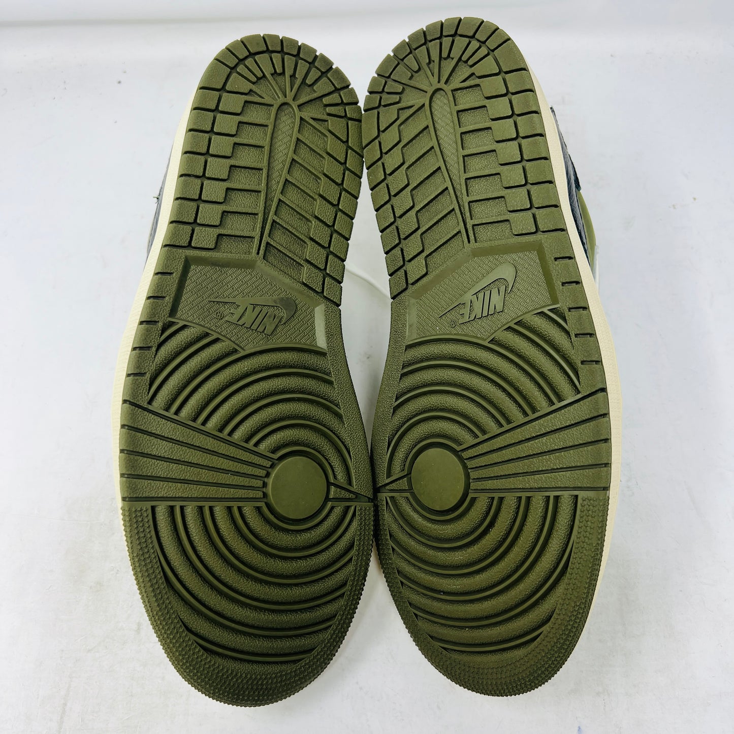 Jordan 1 Retro Low OG SP Travis Scott Medium Olive