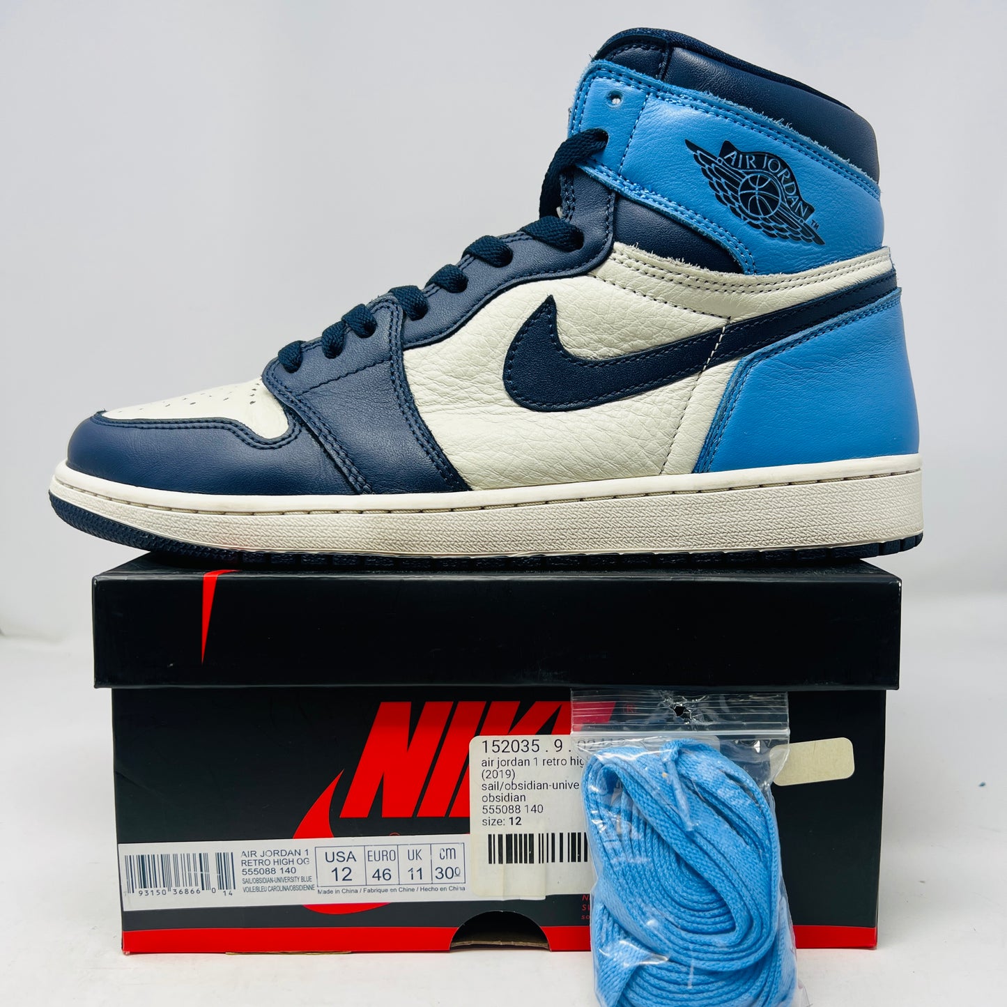 Jordan 1 Retro High Obsidian