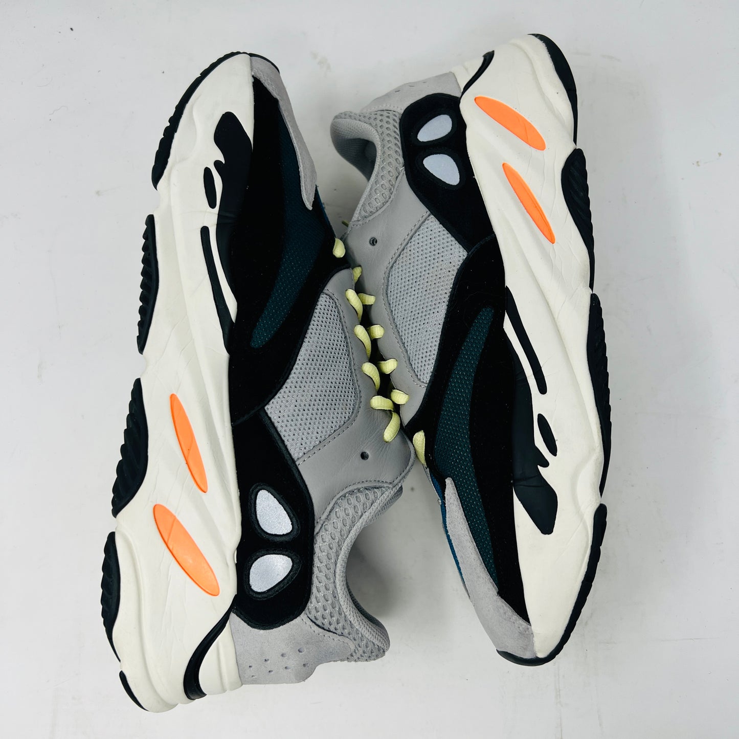 adidas Yeezy Boost 700 Wave Runner