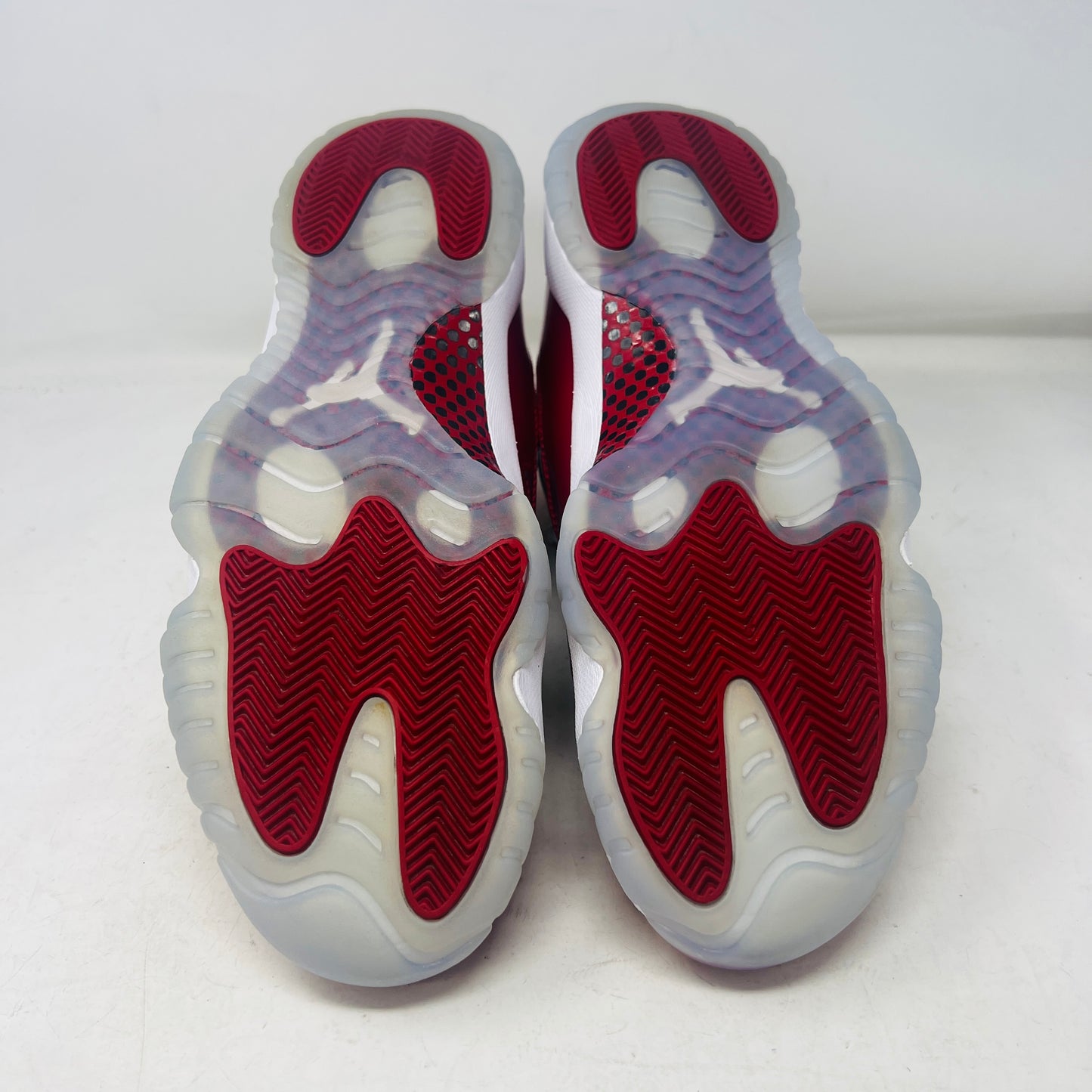 Jordan 11 Retro Cherry (2022)