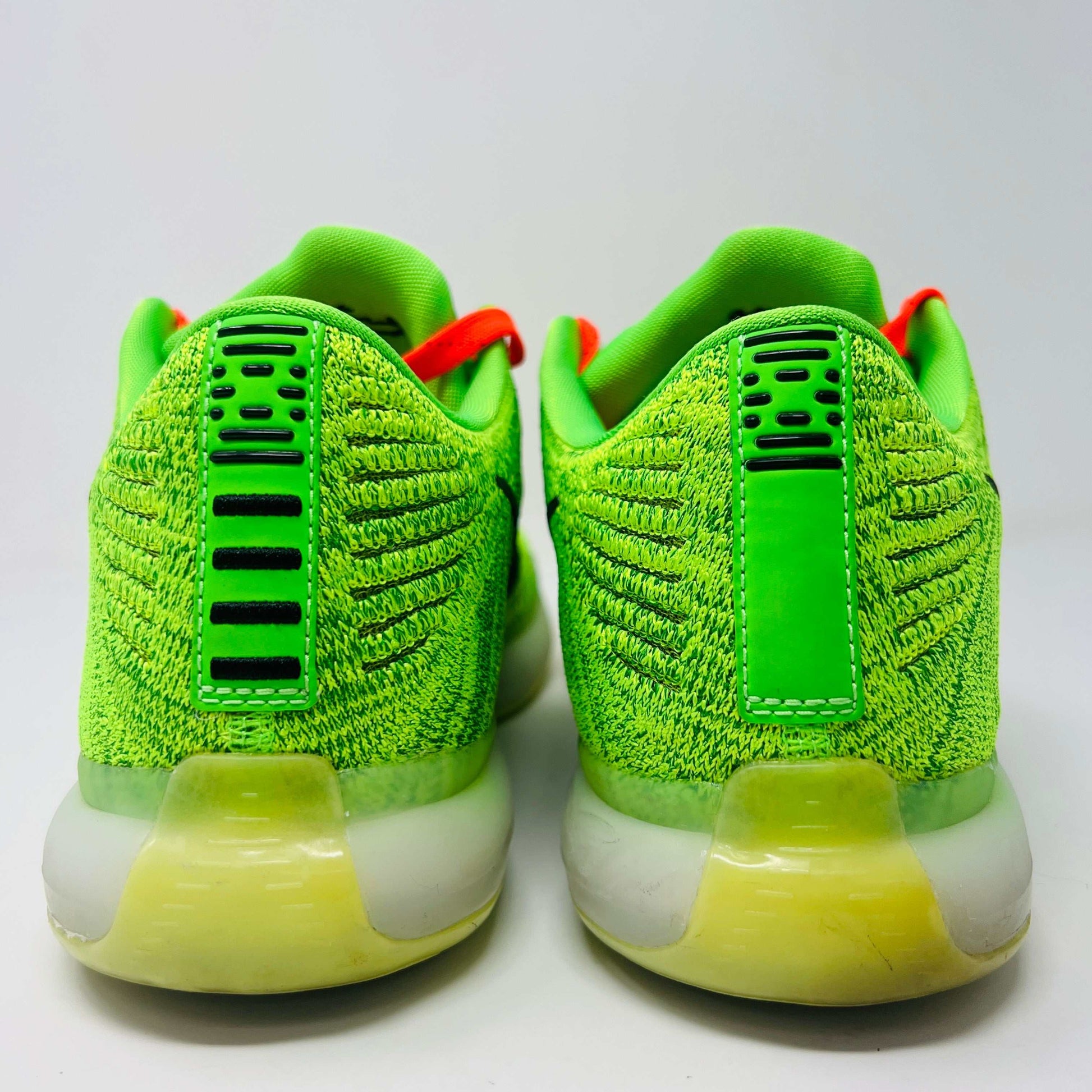 NIKE ID GRINCH sneakers in green, size 9.5, clean condition 8.5/10, 2018 release.