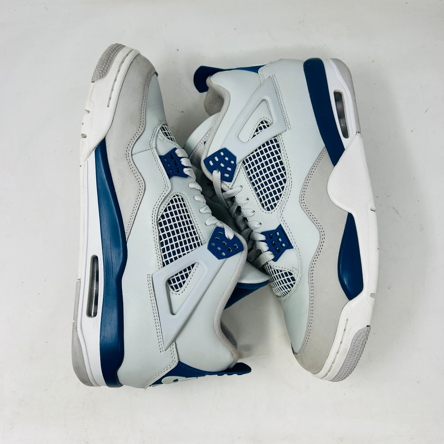 Jordan 4 Retro Military Blue (2024)