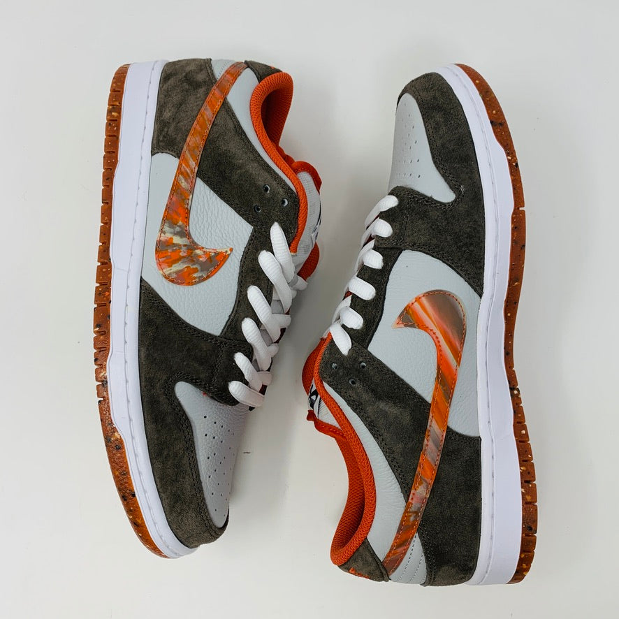 Nike SB Dunk Low Crushed sneaker with crushed velvet upper and stylish design.
