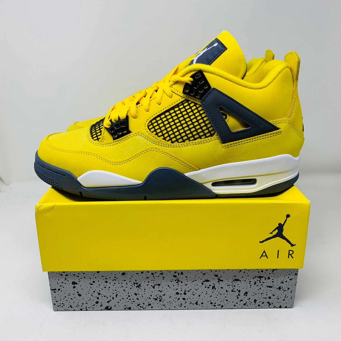 Brand new 2021 Jordan 4 Lightning sneakers with good condition box