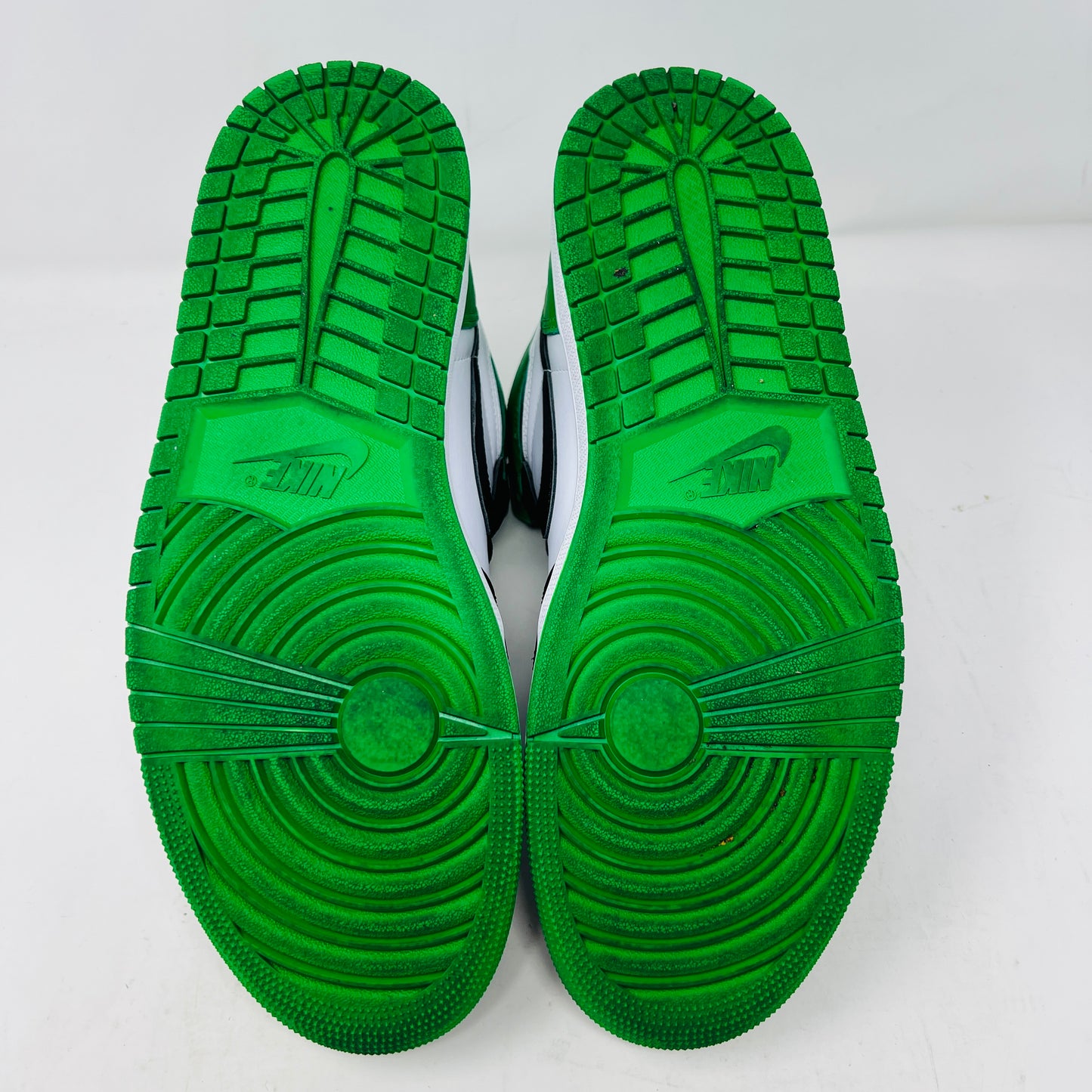 Jordan 1 Retro High OG Lucky Green