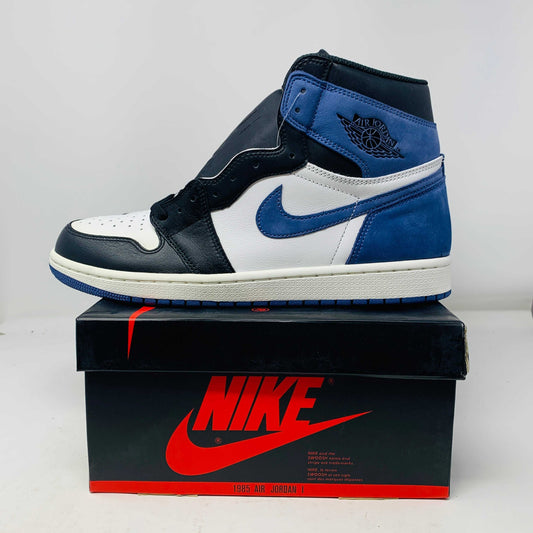 Jordan 1 High Blue Moon sneaker 2018, brand new with extra blue laces, good box condition.