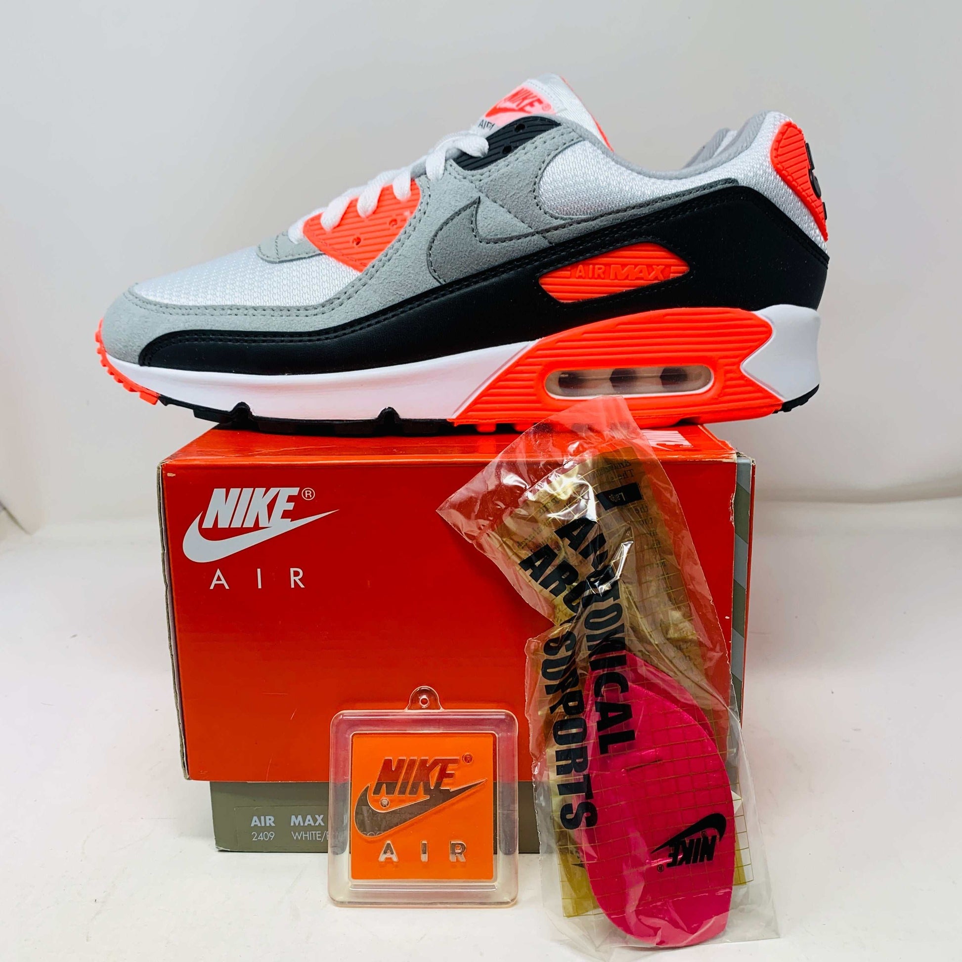Nike Air Max 90 Infrared 2020 sneakers with original box and accessories.