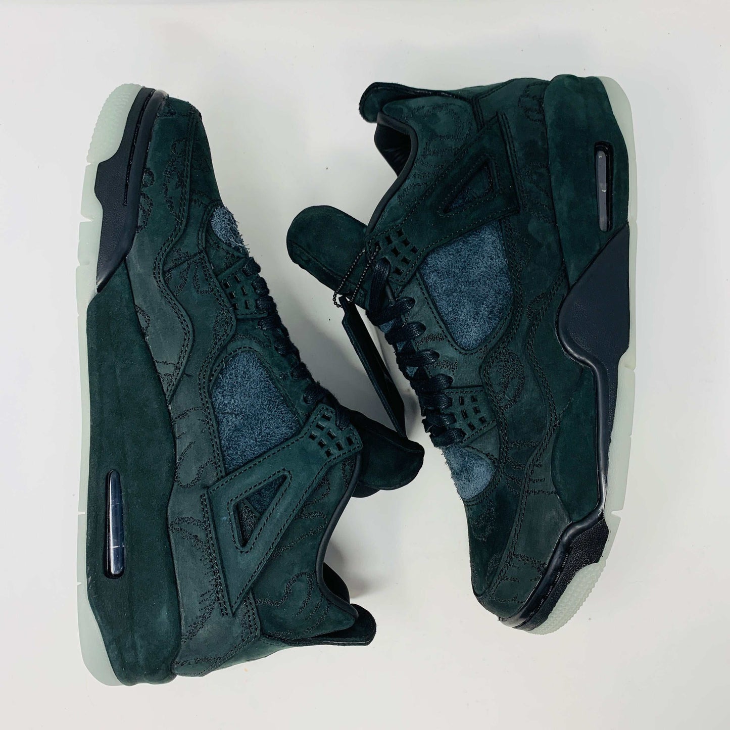 Jordan 4 Retro Kaws Black