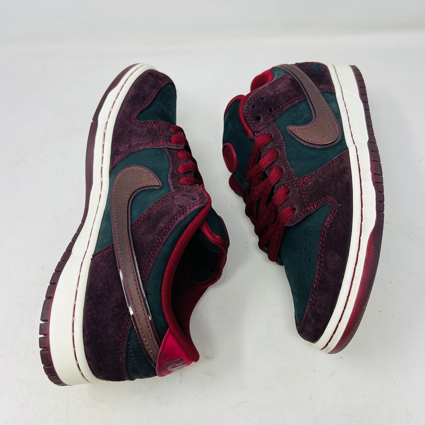 Nike SB Dunk Low Riot Skateshop