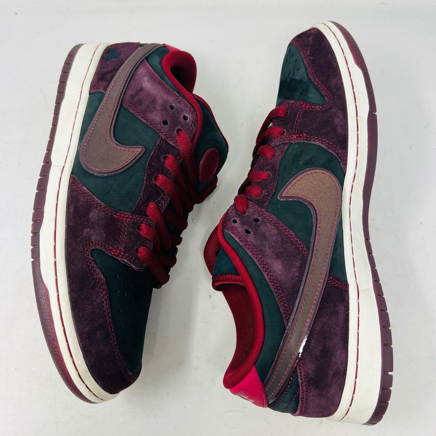 Nike SB Dunk Low Riot Skateshop