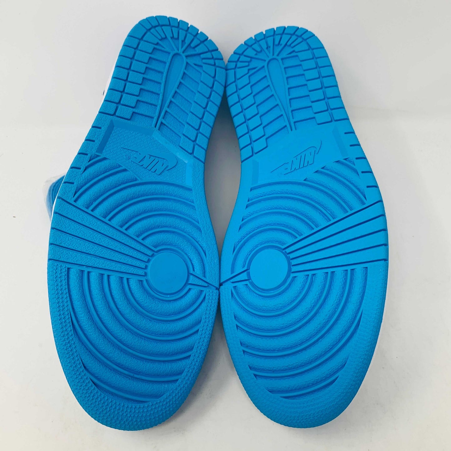 Jordan 1 Low SB UNC