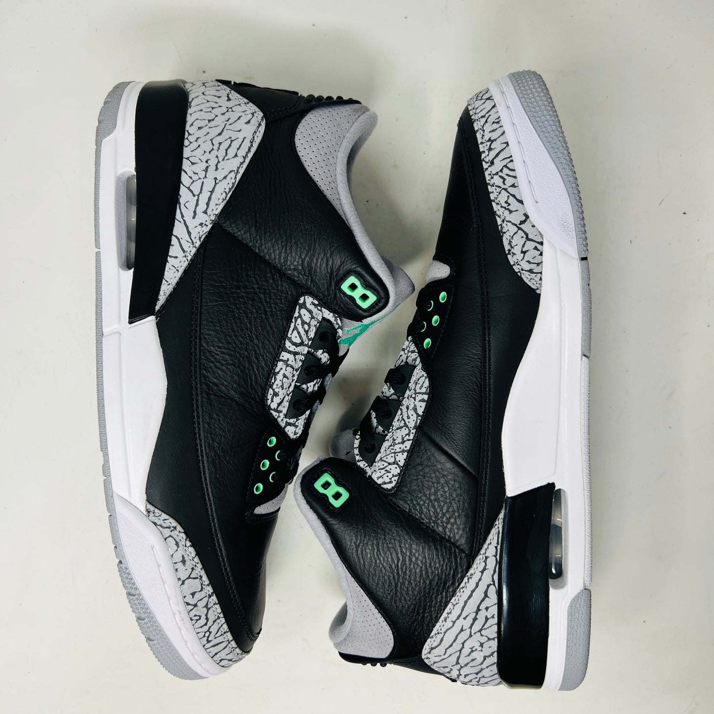 Jordan 3 Retro Green Glow