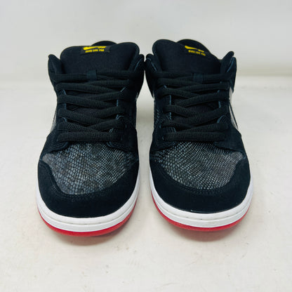 Nike SB Dunk Low Snake Eyes