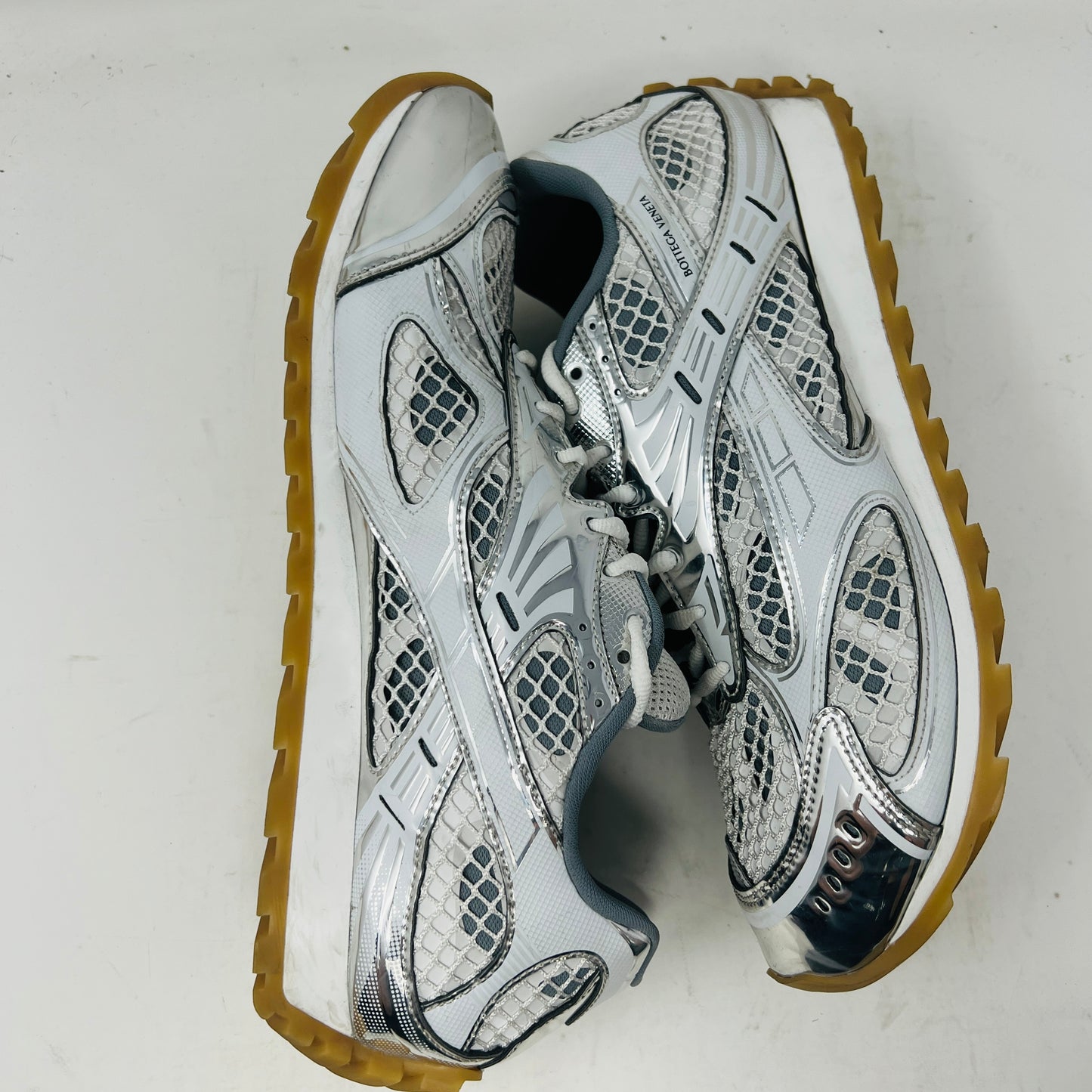 Bottega Veneta Orbit Silver White