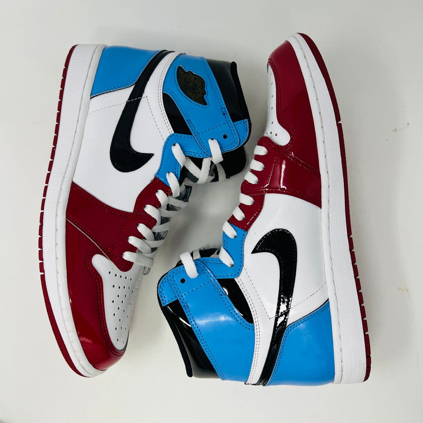 Jordan 1 Retro High Fearless UNC Chicago