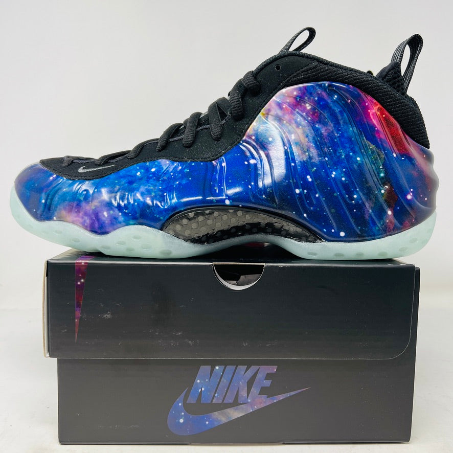 Nike Air Foamposite One Galaxy 2025 sneaker, brand new, with hangtag on box.