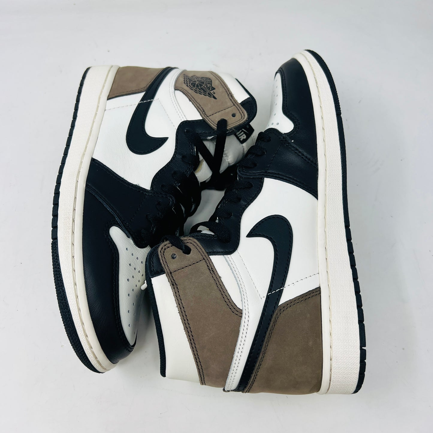 Jordan 1 Retro High Dark Mocha