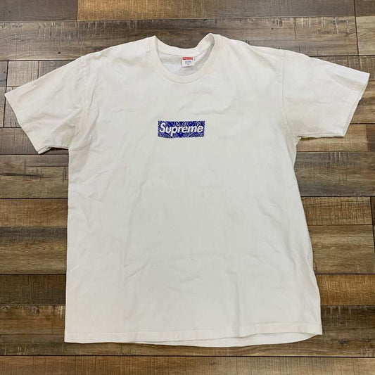 Supreme Bandana Box Logo Tee White preowned on wood floor.