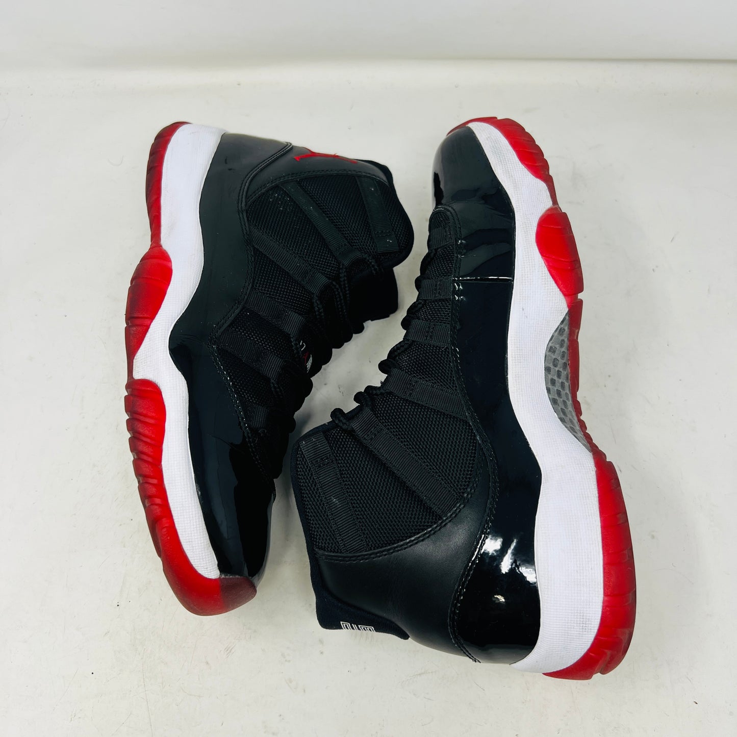 Jordan 11 Retro Playoffs (2012)