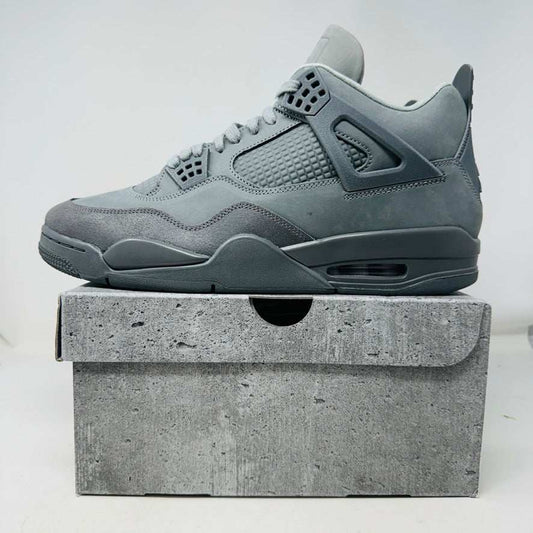 Jordan 4 Retro SE Paris Olympics Wet Cement sneakers on box, 2024 release.