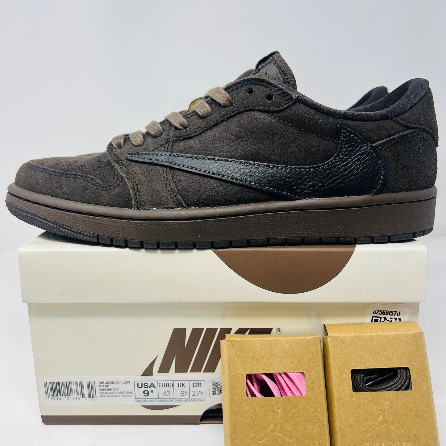 Jordan 1 Retro Low OG SP Travis Scott Velvet Brown