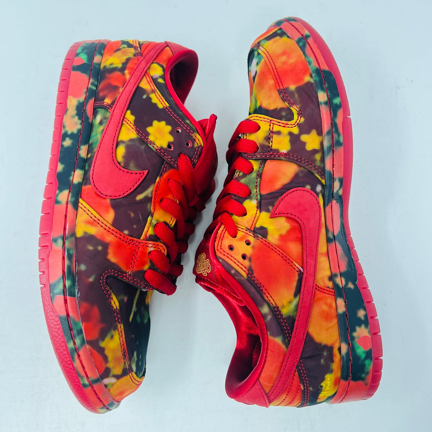 Nike SB Dunk Low The Wizard of Oz Poppy Field