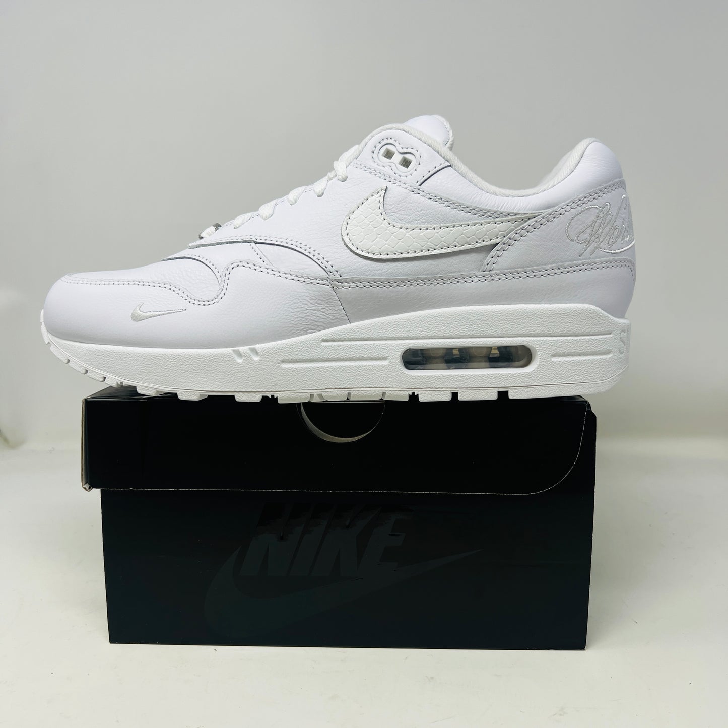 Nike Air Max 1 '87 SP Supreme Triple White