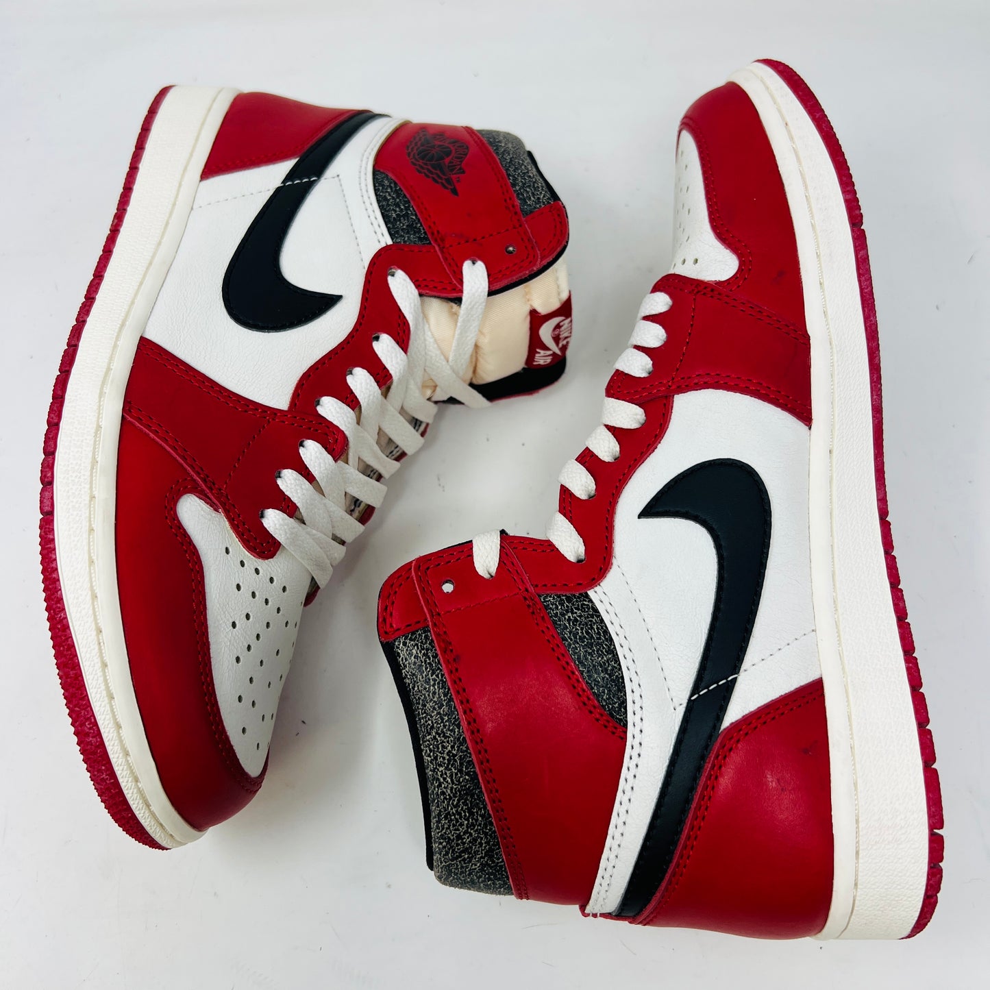 Jordan 1 Retro High OG Chicago Lost and Found