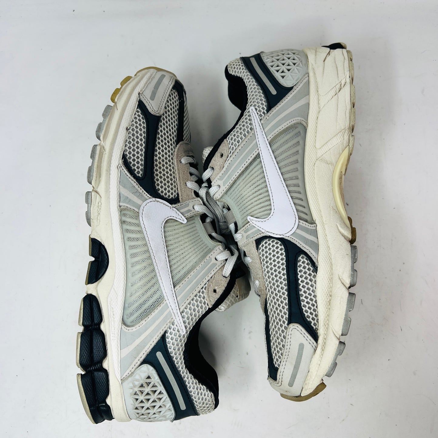 Nike Zoom Vomero 5 Supersonic Light Bone Black