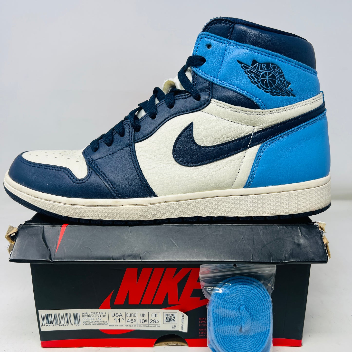 Jordan 1 Retro High Obsidian