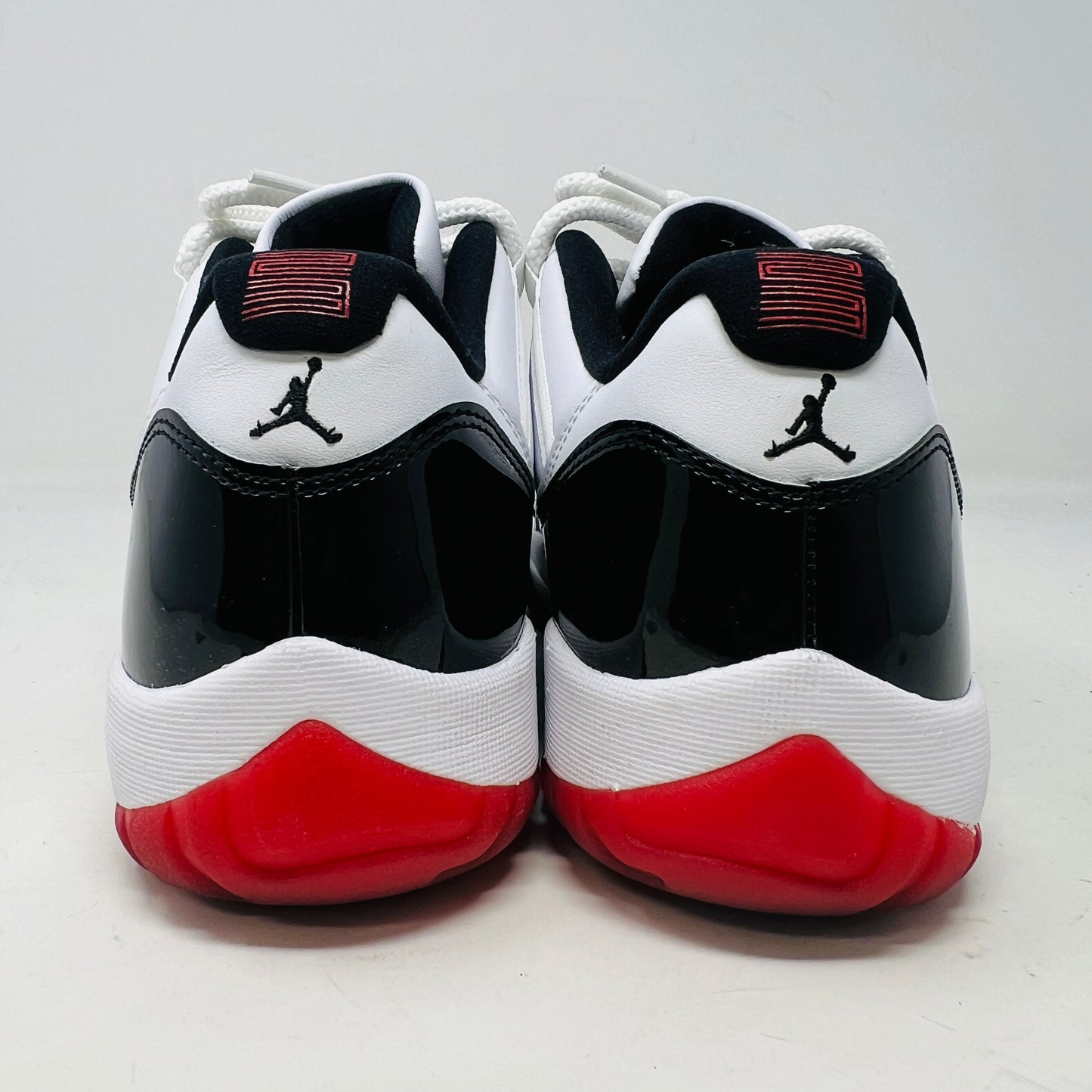 Jordan 11 Retro Low Concord Bred