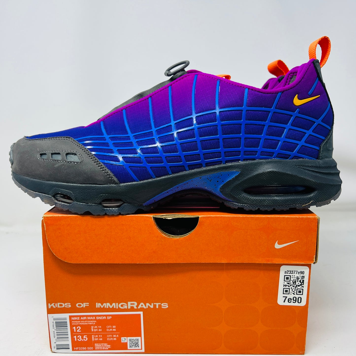 Nike Air Max Sunder SP Kids of Immigrants Sun Down