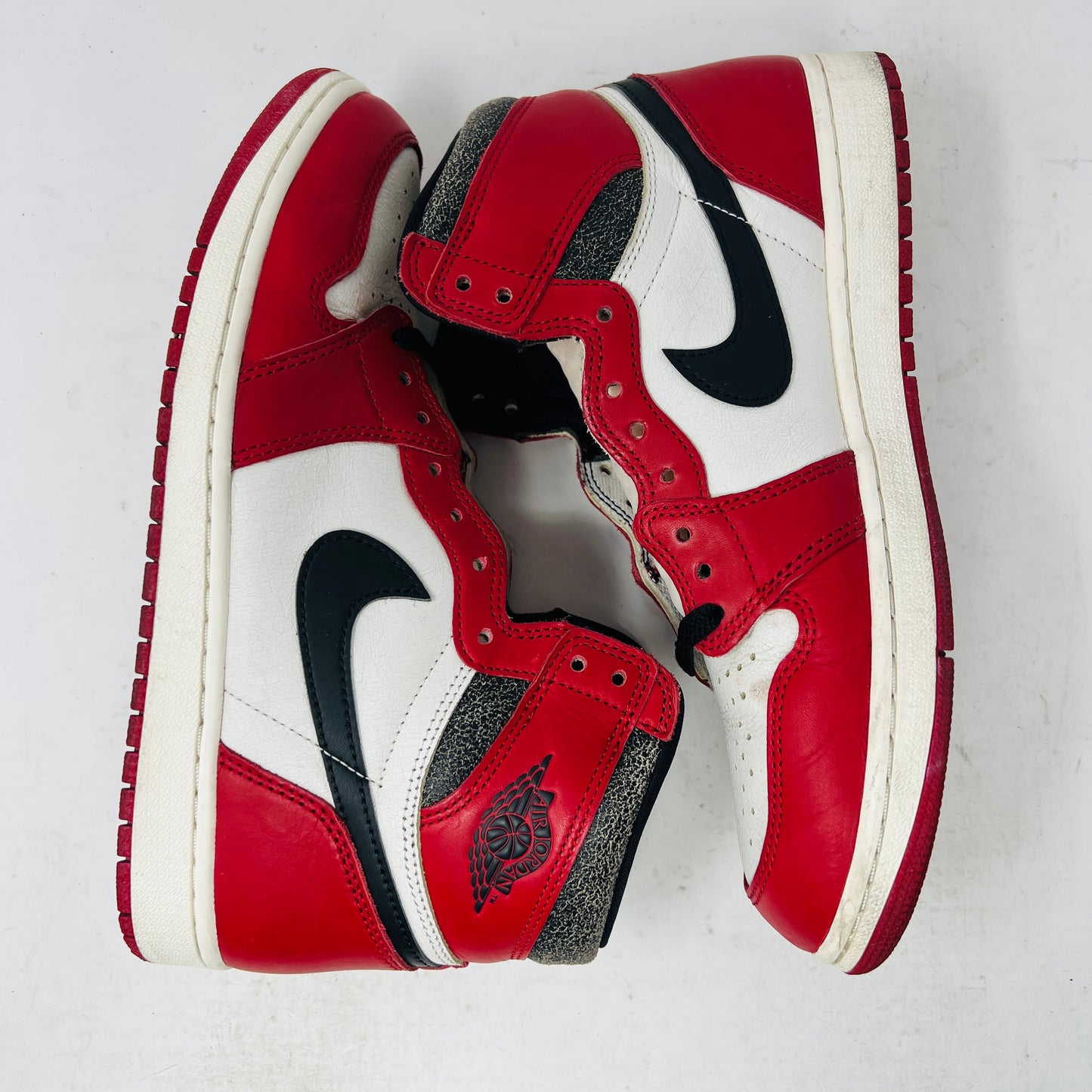 Jordan 1 Retro High OG Chicago Lost and Found