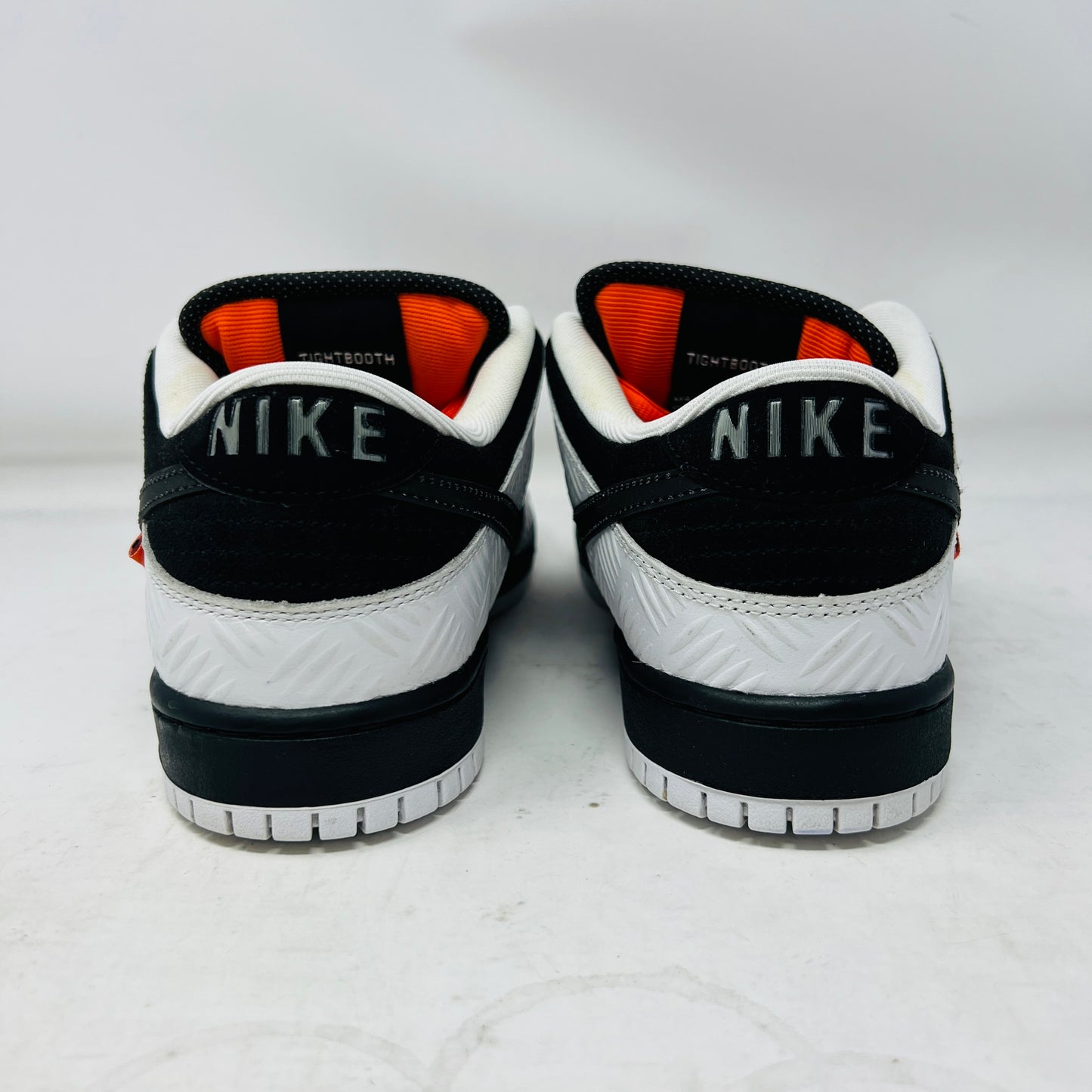 Nike SB Dunk Low TIGHTBOOTH