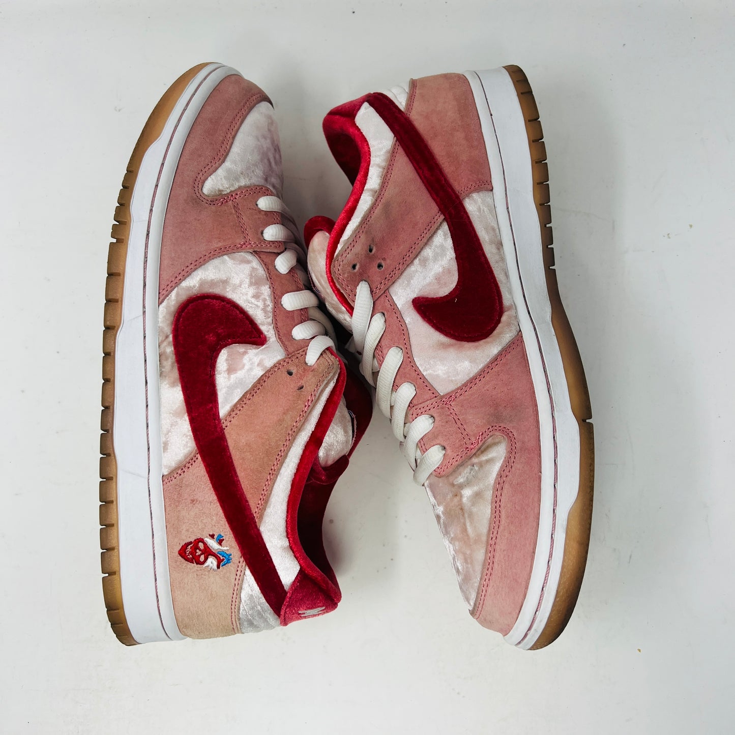 Nike SB Dunk Low StrangeLove Skateboards