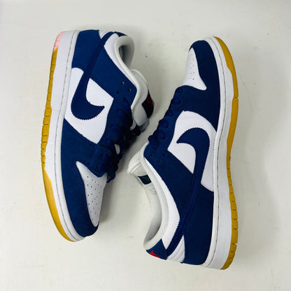 Nike SB Dunk Low Los Angeles Dodgers sneakers with box and extra laces, 2022 edition.