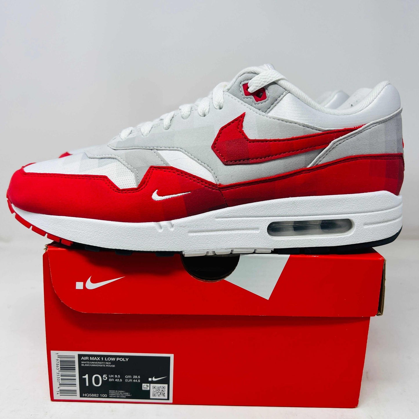 Nike Air Max 1 .SWOOSH Low Poly sneaker in white and red on box, clean uppers, 2024 model