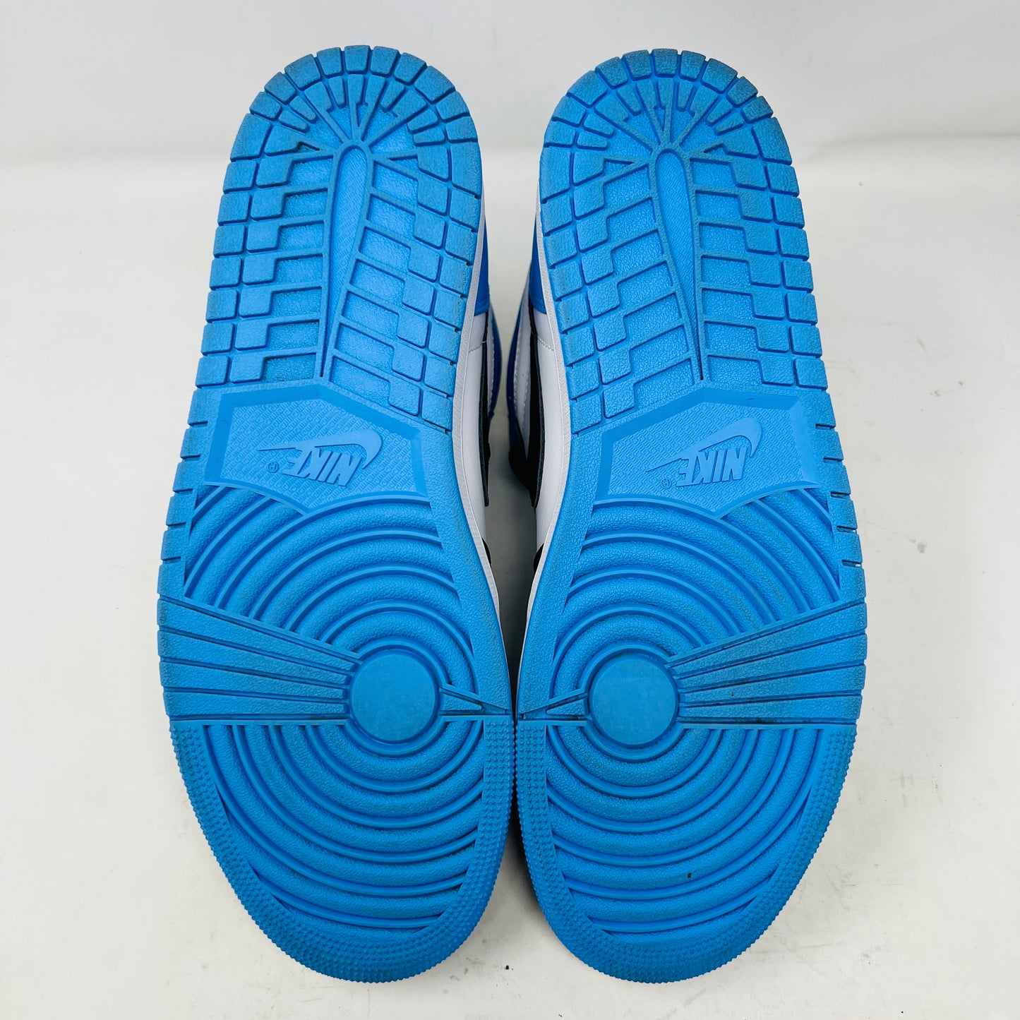 Jordan 1 Retro High OG UNC Toe