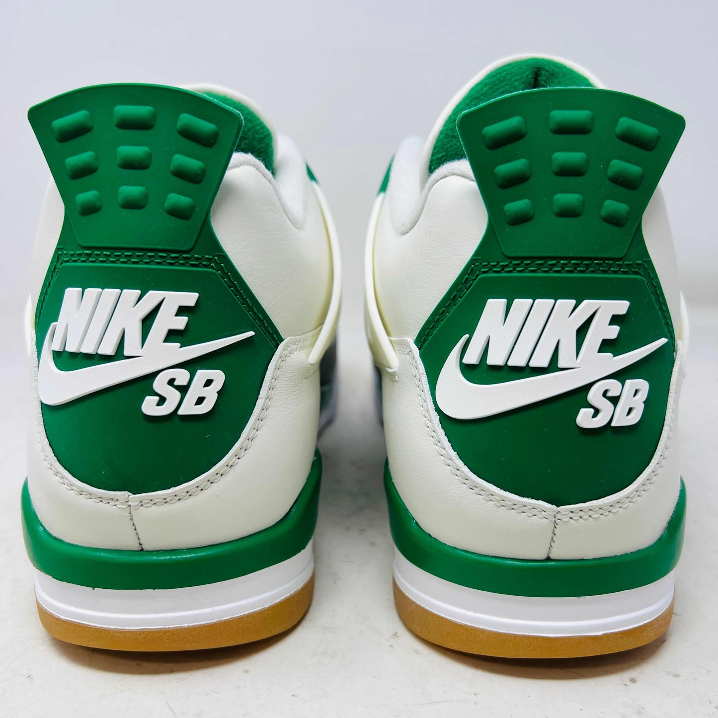 Jordan 4 Retro SB Pine Green