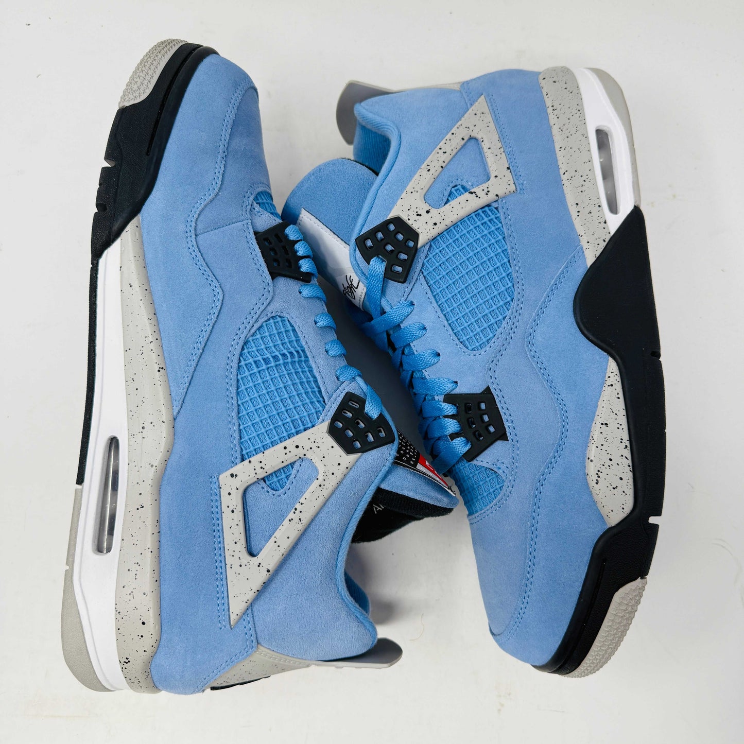 Jordan 4 Retro University Blue