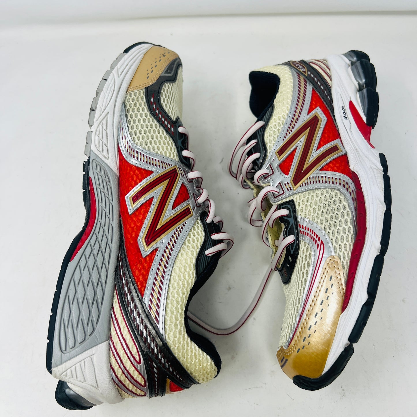 New Balance 860v2 Aime Leon Dore Red