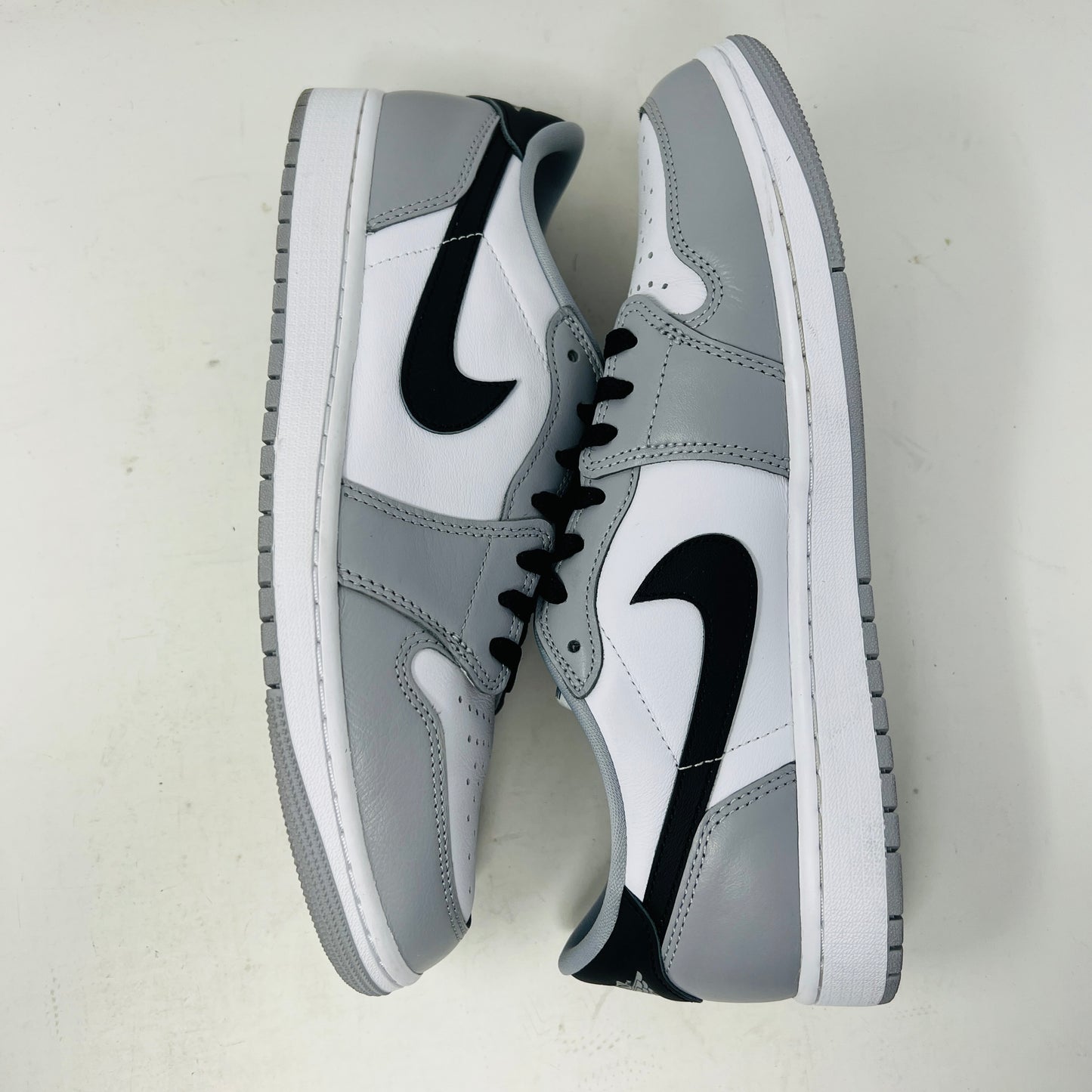 Jordan 1 Retro Low OG Barons