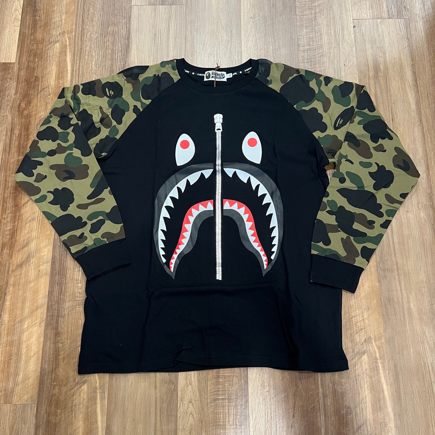 BAPE 1st Camo Shark LS Tee Black/Green