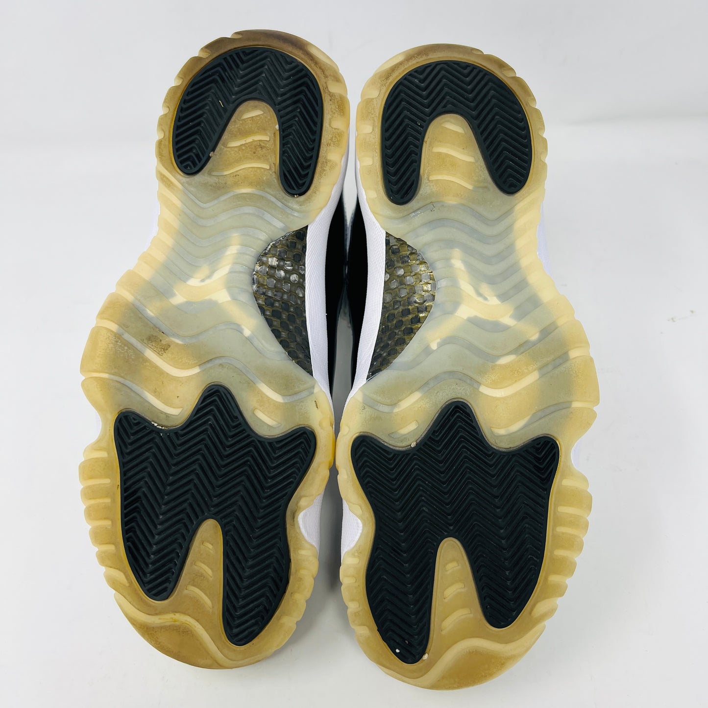 Jordan 11 Retro DMP Gratitude (2023)